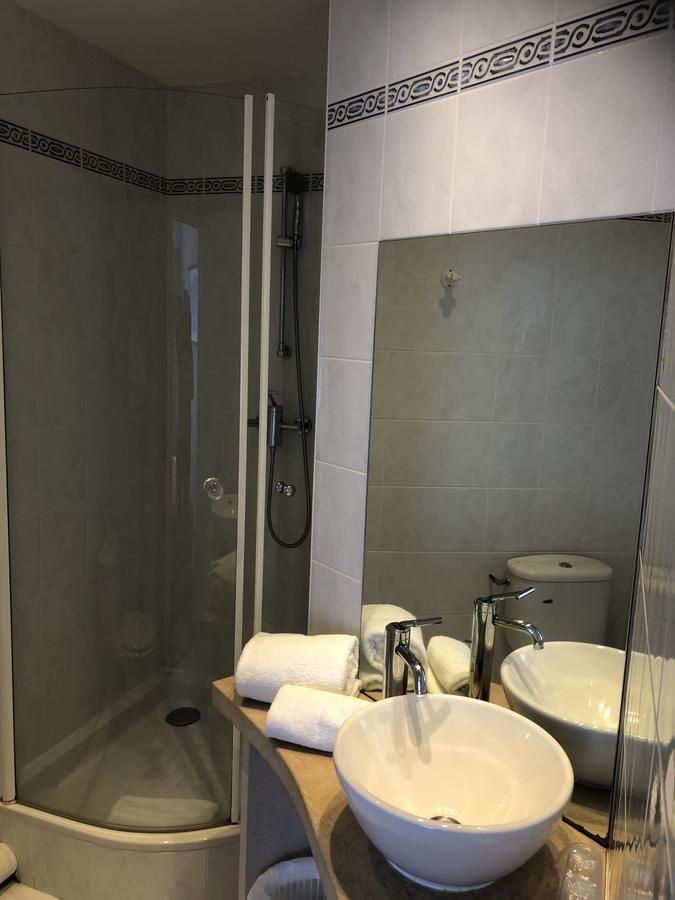 Yatt Hotel 3*